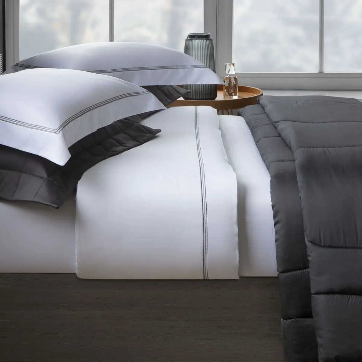 Jogo de cama queen - branco/cinza