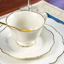 Kit 6 xícara e pires para chá maldivas - borda dourada